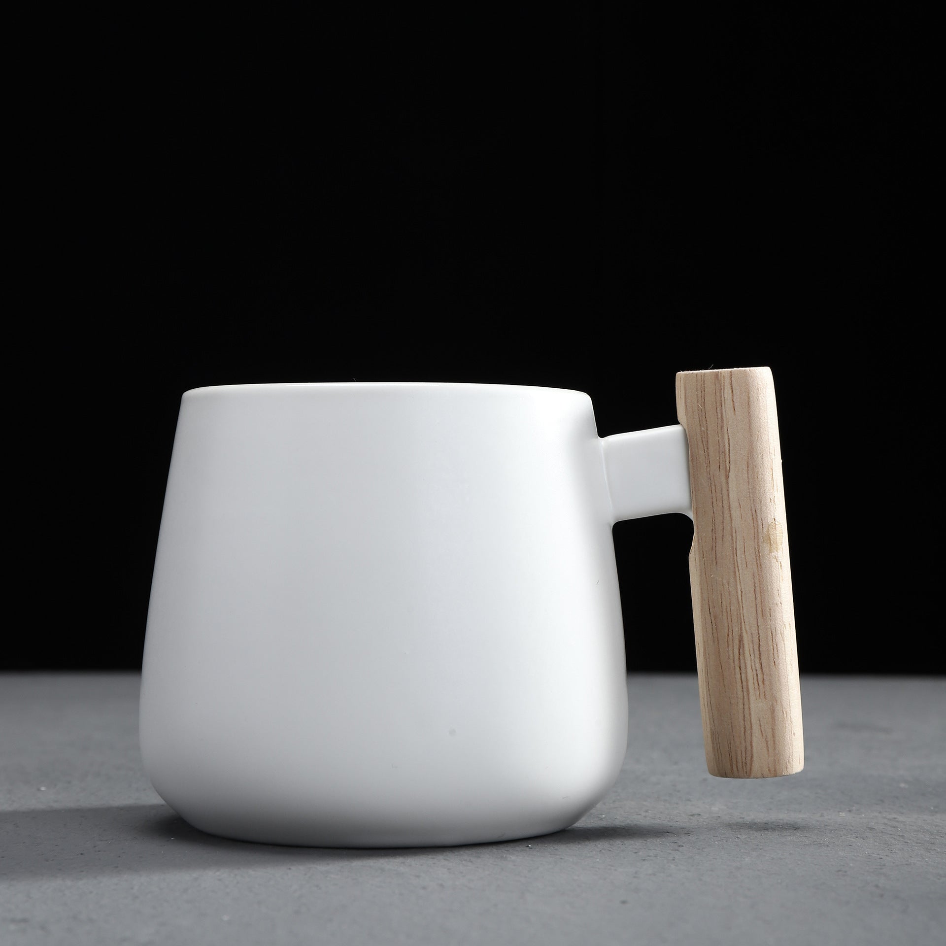 Simple Couple Water Cup with Wooden Handle