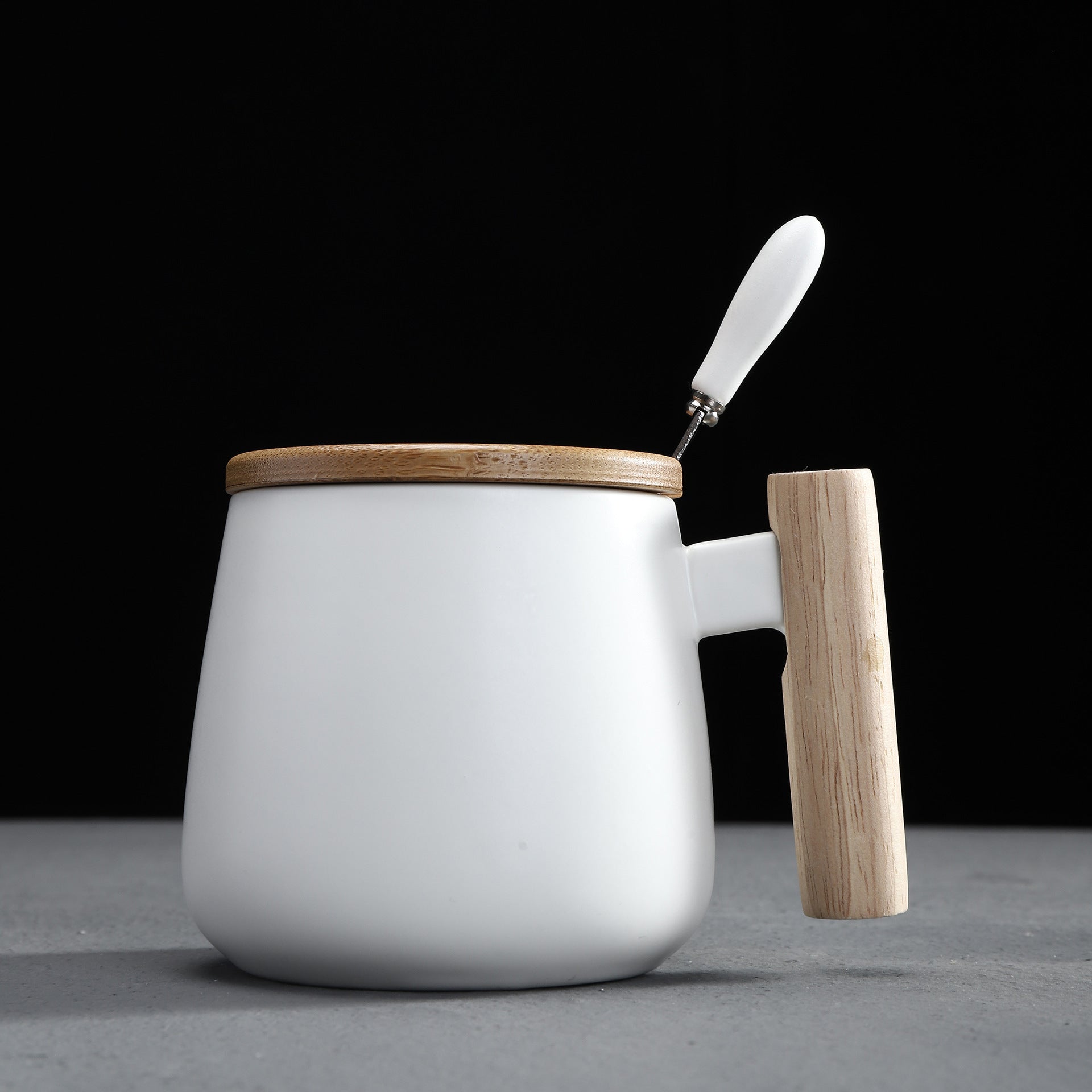 Simple Couple Water Cup with Wooden Handle