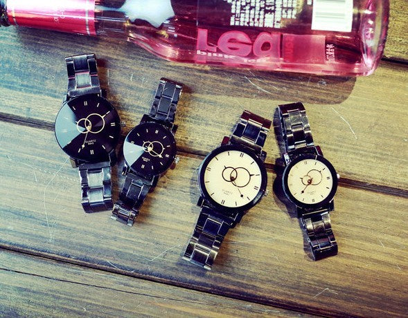 Turntable Gun Black Couple Watch